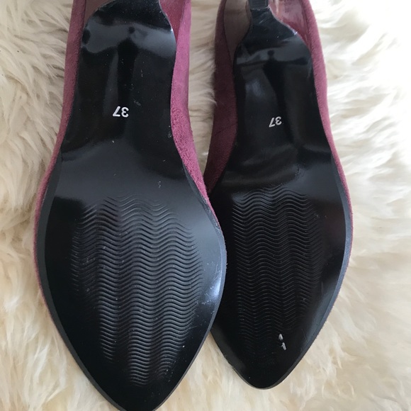 Plum heels with patent detailing - Picture 5 of 7